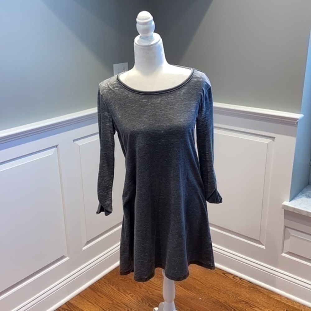 BUNDLE DRESSES Deal - 10 Fun Dresses - Picture 4 of 10